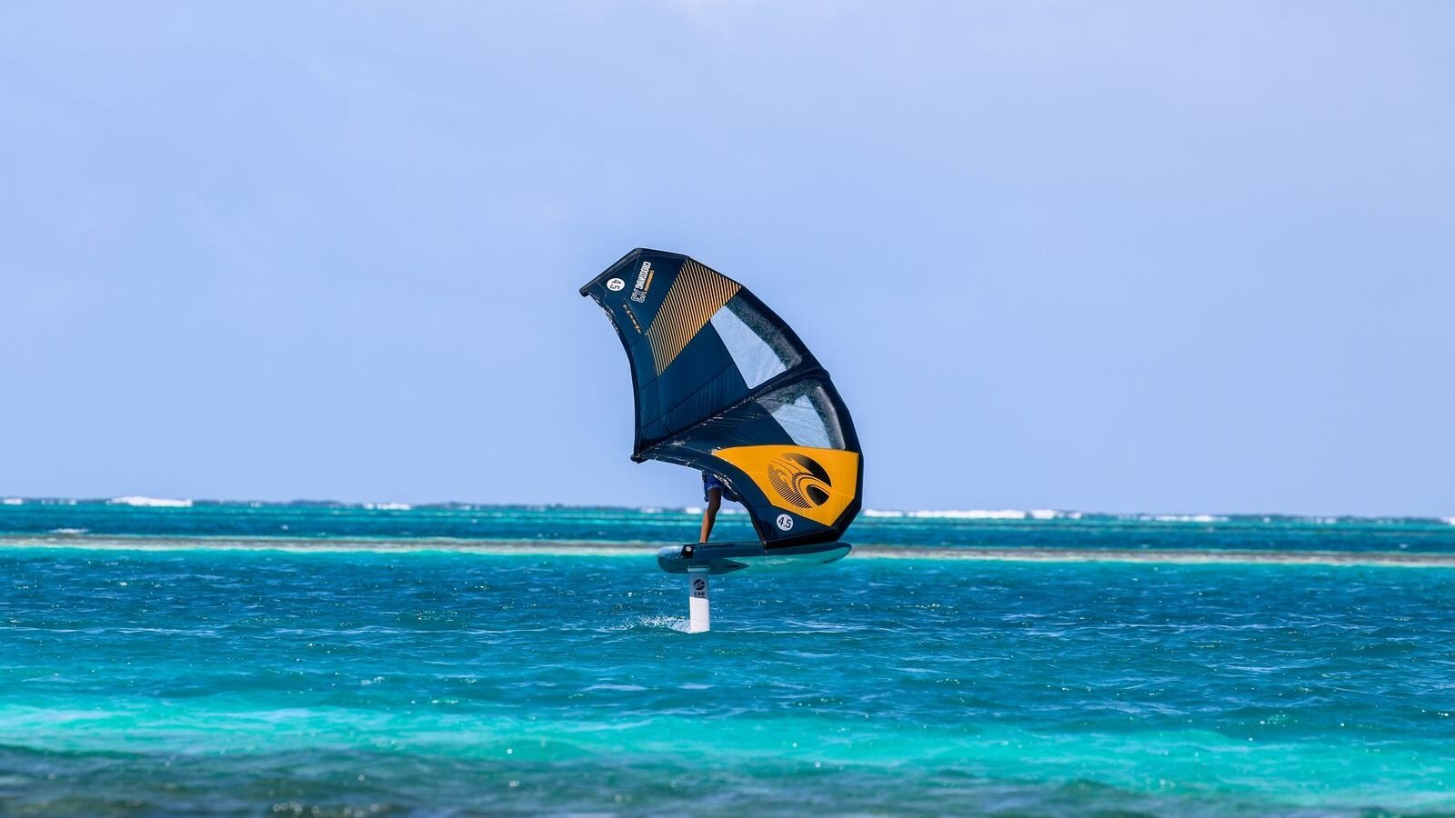 Photo wing-foil-guide-debutant - Windsurf Online
